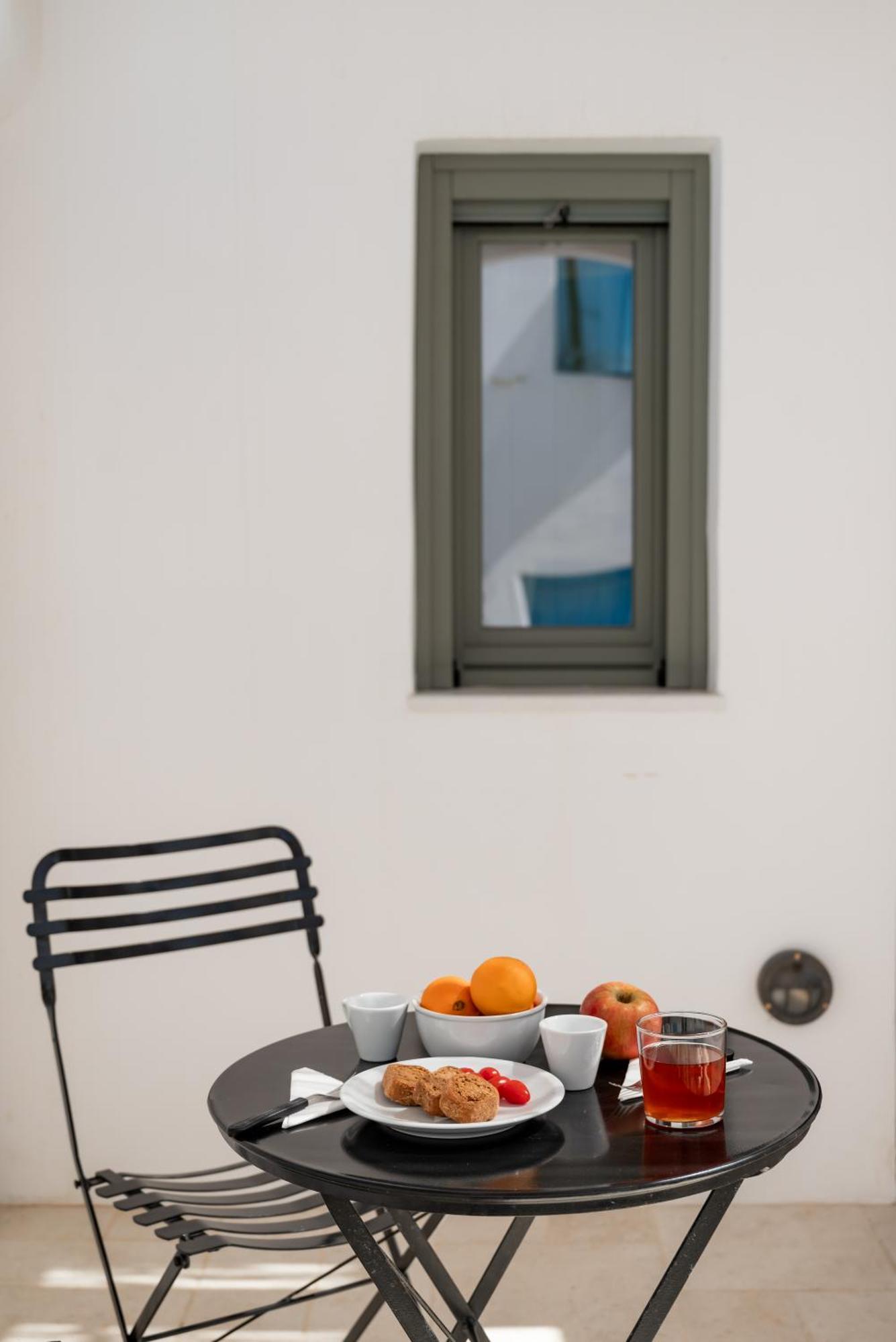 Aniko Suites White Alley Mykonos Town Esterno foto
